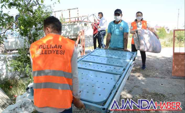 Gülnar belediyesi köprü olmaya devam ediyor