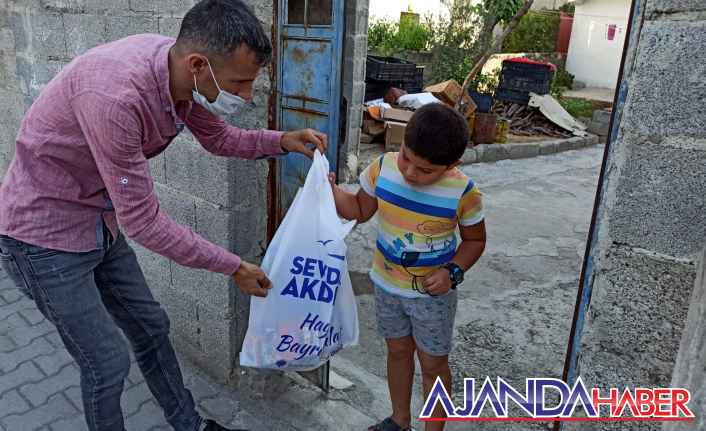 Gültak'tan Çocuklara kırtasiye desteği