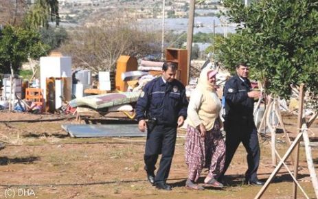 Barakası Yıkılan Kadın Sinir Krizi Geçirdi