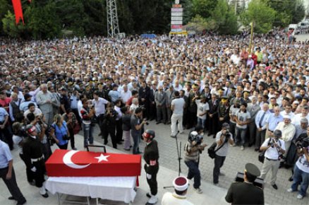 Burdur, şehidini uğurladı