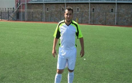 Genç futbolcu kazada öldü