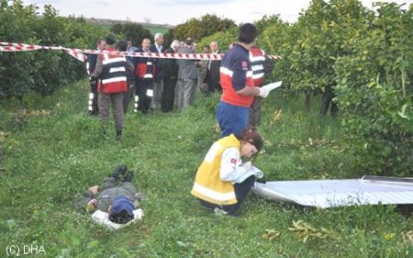 Mersin'de Tek Motorlu Uçak Düştü : 1 Ölü 1 Yaralı (4)