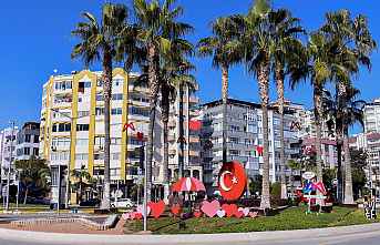 Mersin'de Aşk Var