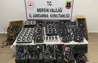 Mersin’de kaçak elektronik cihaz operasyonu: 1...